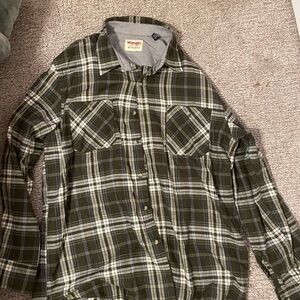 Wrangler Forest Green & White Plaid Button Down Casual Shirt
